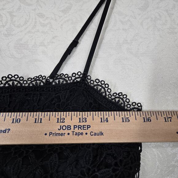 No Boundaries Maxi Dress sz M Black Tan Strappy Tiered Crochet Lace Boho - Picture 13 of 16